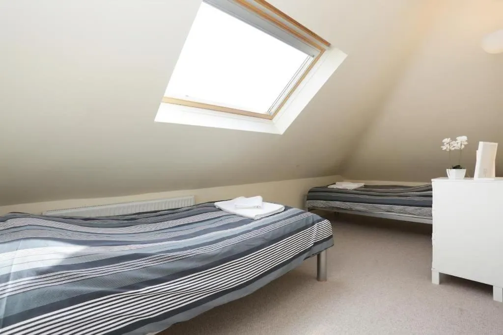 Holiday home Bournecoast: Large Home Near Beach / Shops -Hb8380 Poole